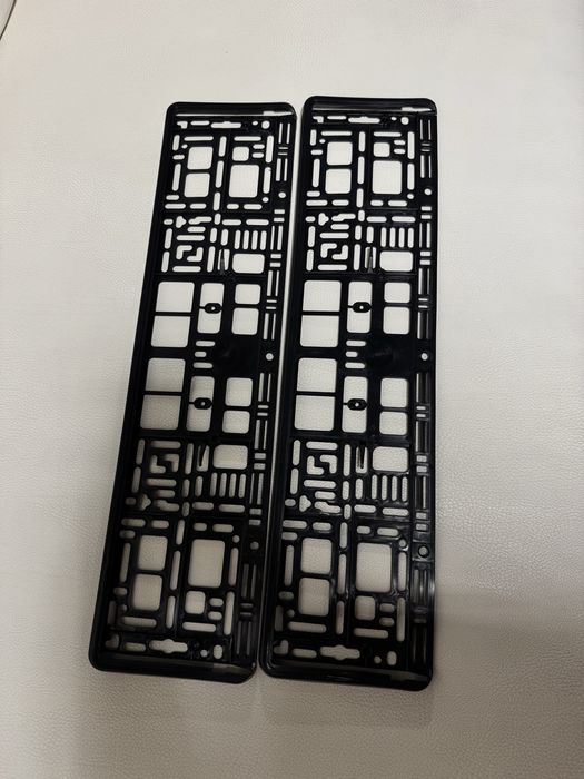 Номерная рамка для автомобиля (комплект) новые