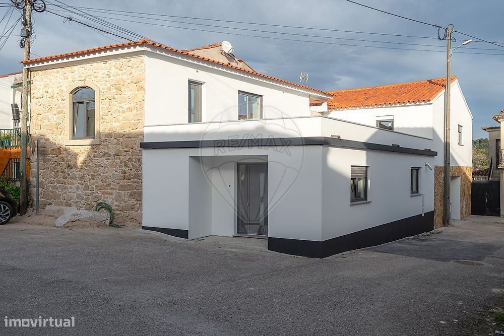 Moradia T4 para venda