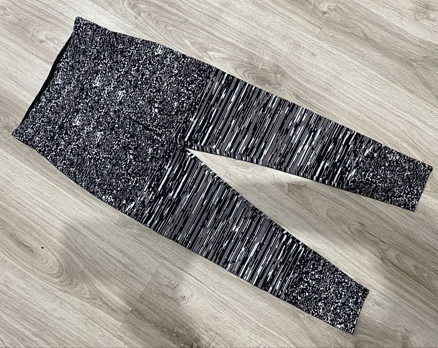Oysho fitnes xs legginsy czarno białe jak nowe