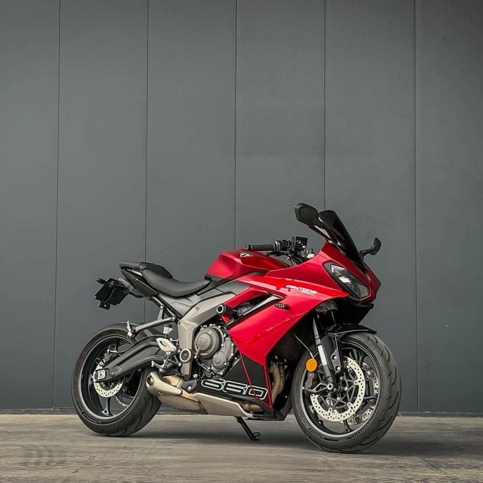 Triumph Daytona 660