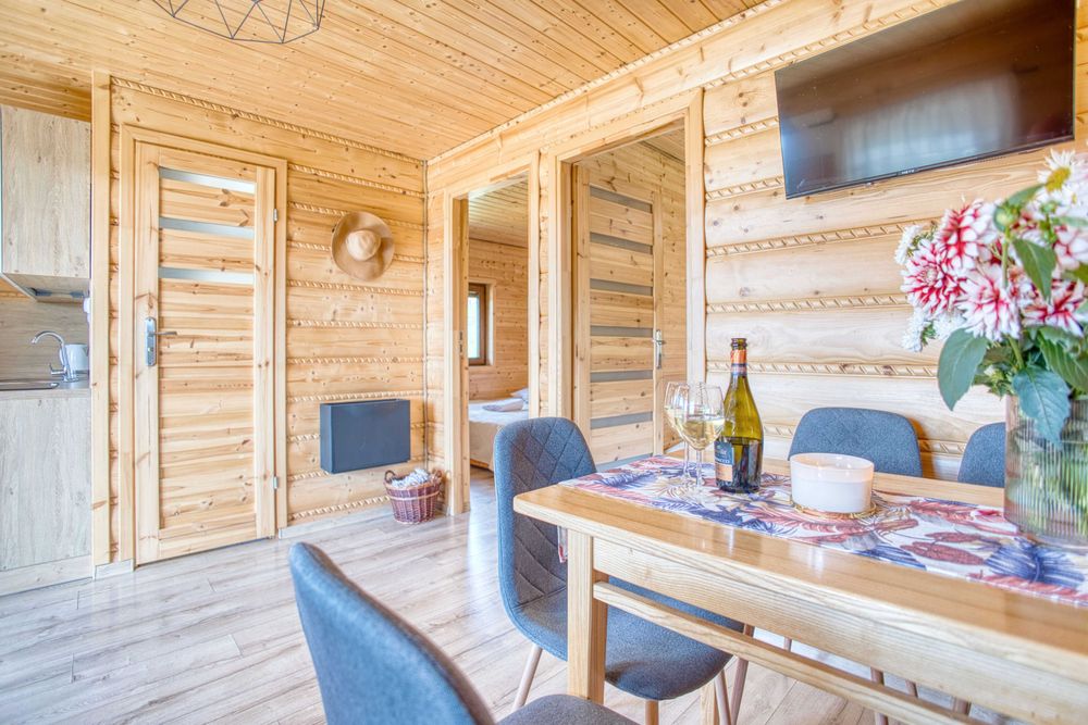 Domki z jacuzzi Bieszczady | Solina | Zawóz | prywatne jacuzzi na wyłą