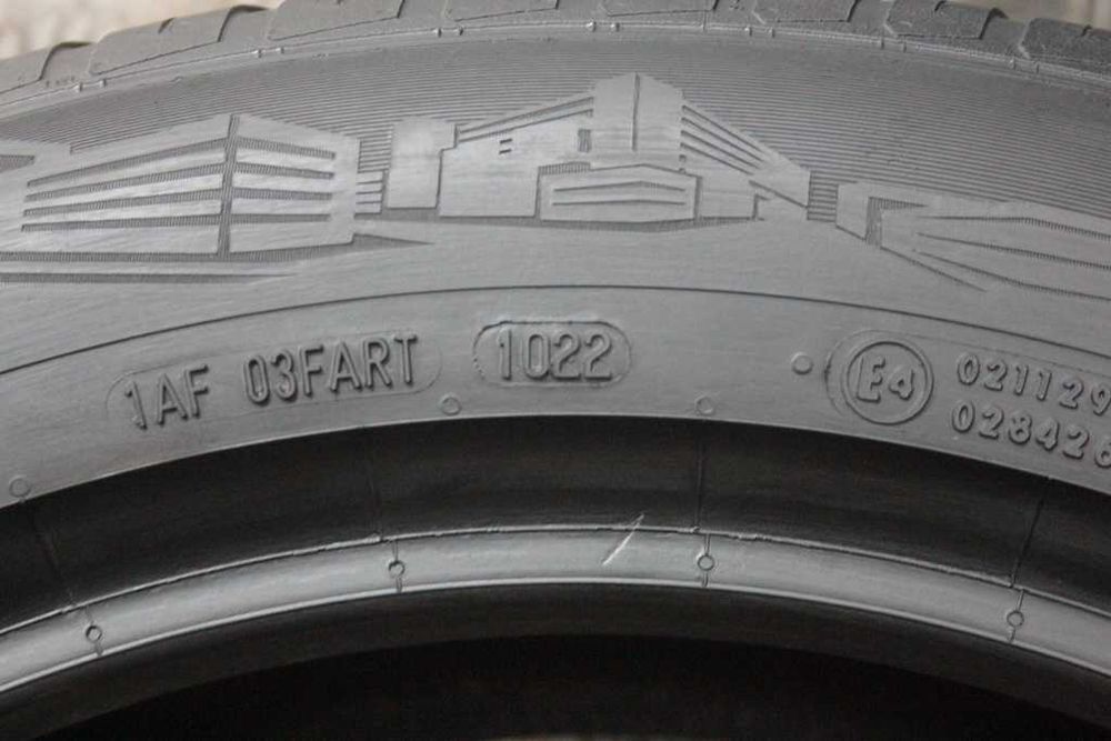 235/55/19 Continental AllSeasonContact 235/55 R19 105W XL 2022r
