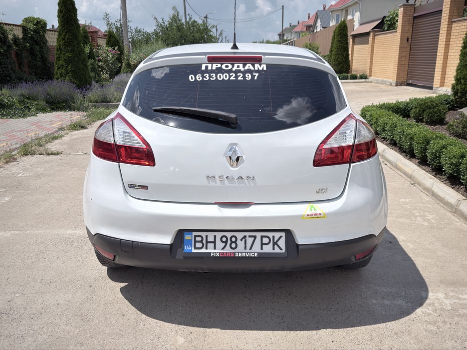 Renault  Megane 2013г.1.5 TDI АКПП