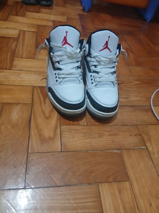 Jordan 3.........