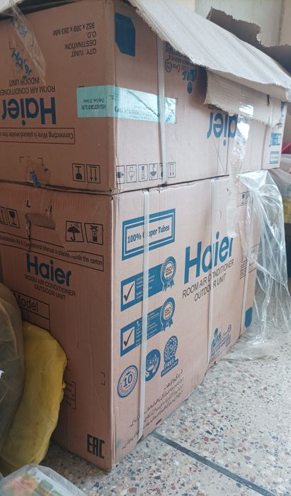 Czarny klimatyzator do domu biura Haier