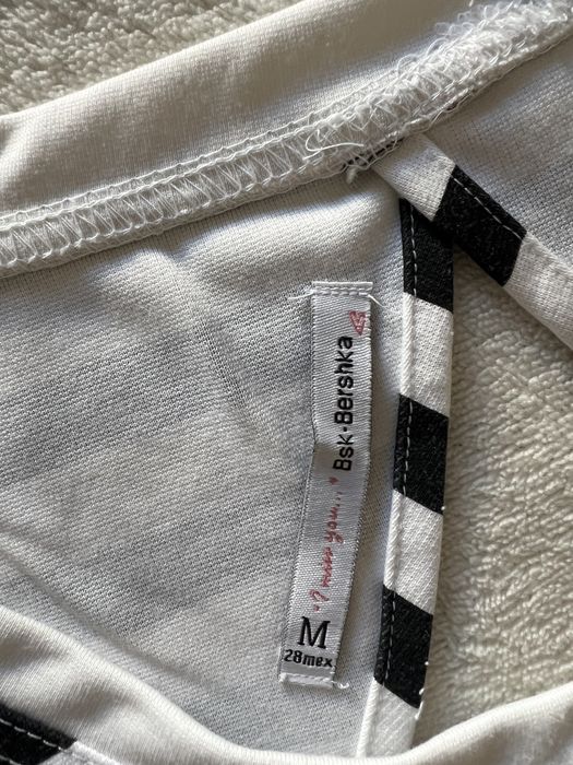 Vestido branco e preto Bershka