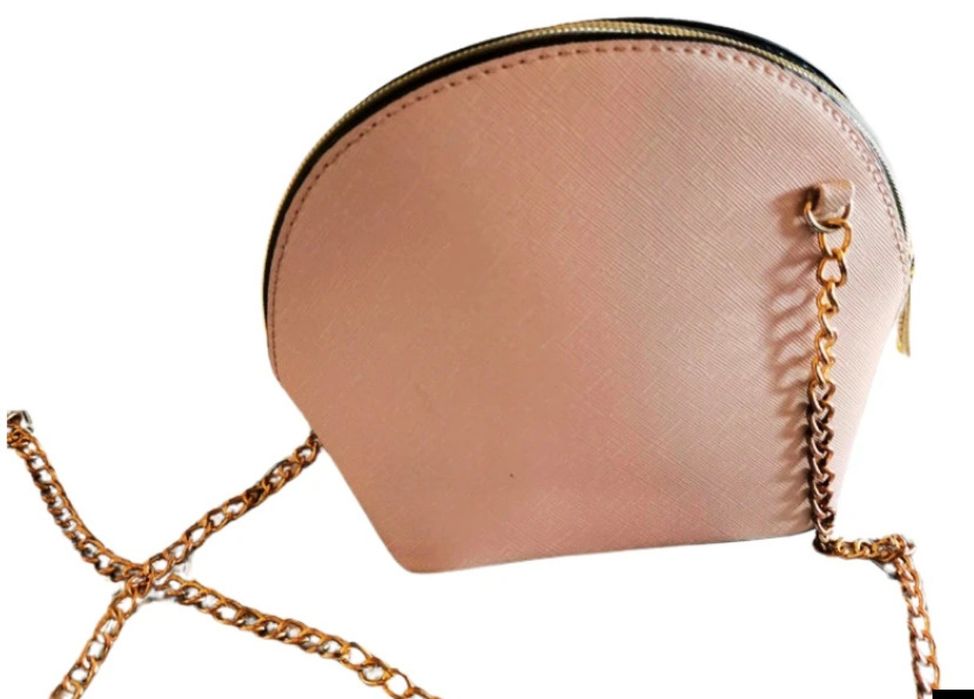 Torebka damska chanelka listonoszka na łańcuszku pudrowy róż
