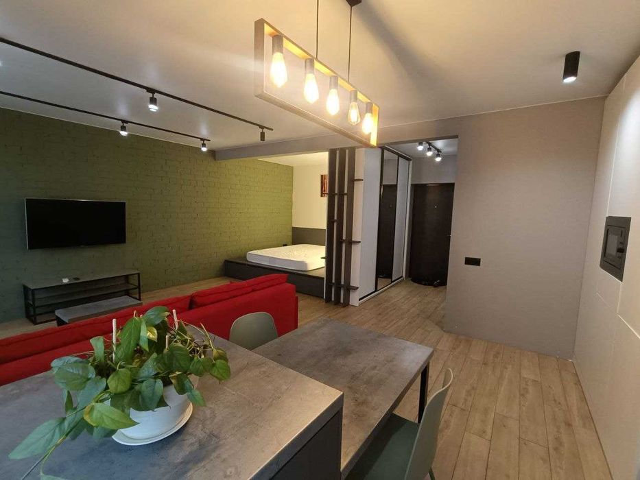 Студія в ЖК Бест Хаус(ж/м Перемога 1) подобово