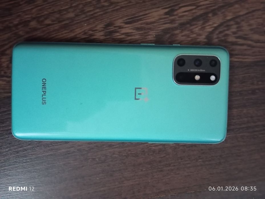 Продам one plus 8t