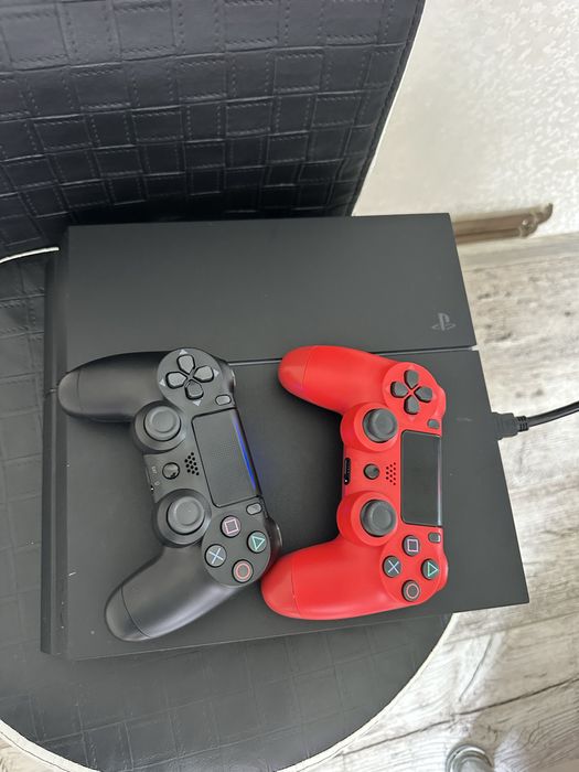 Продам ps 4 1000 gb  в Хорошому стані!