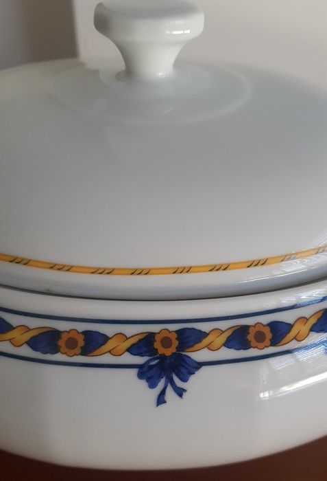 Terrina Vista Alegre colecção Sonata