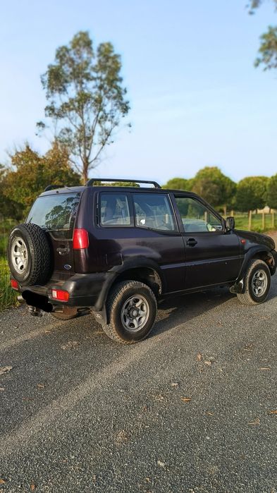 Ford maverick 2.7 TDI r20 terrano