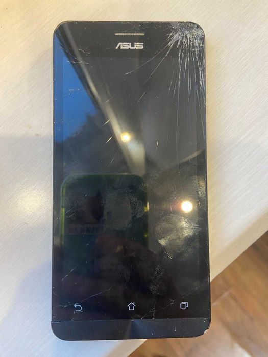 Смартфон на запчастини Asus ZenFone 5