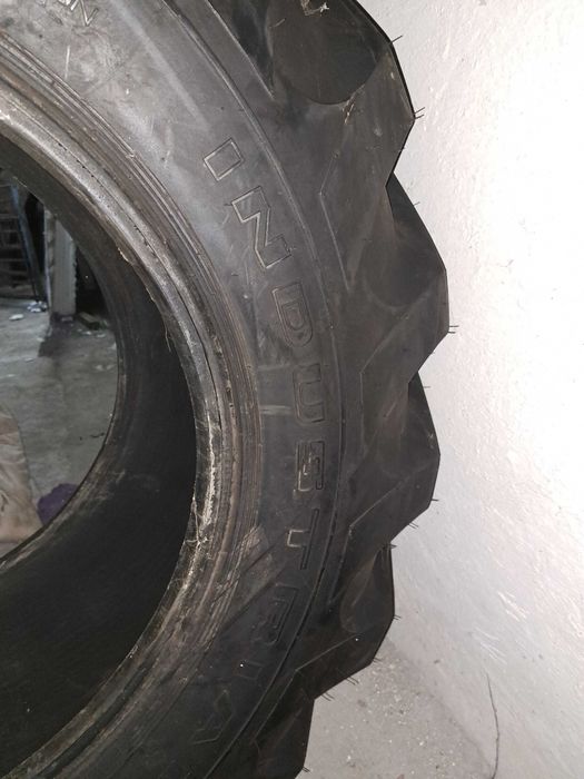 Opony industrialluc r4  17,5 L 24