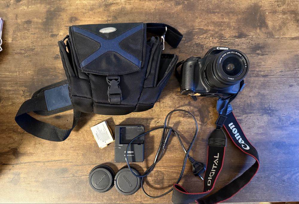 Canon EOS 600D Body + Obiektyw i akcesoria