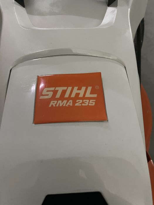 Corta relva Roçadeira  Stihl bateria