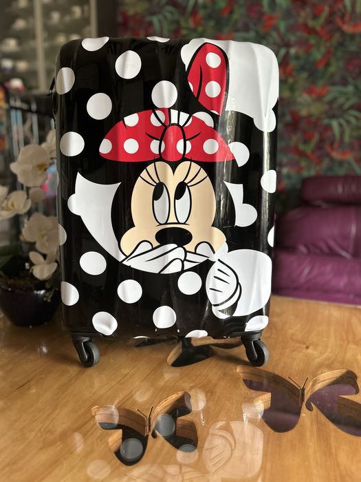 American Tourister Walizka twarda średnia