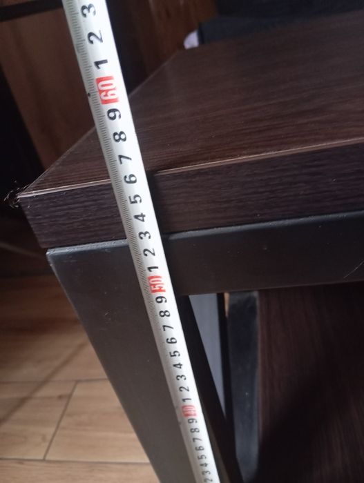 Столик прикроватный.