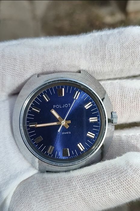 Годинник  POLJOT