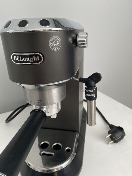 Кавомашина Delonghi
