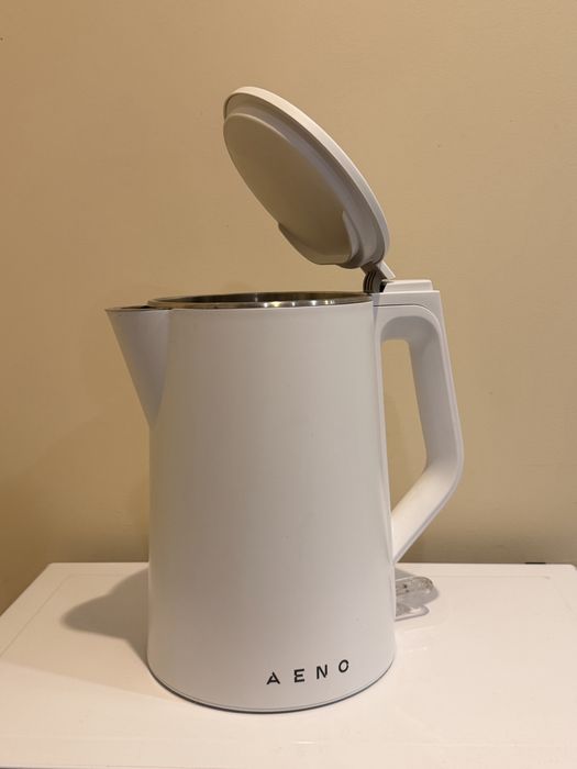 Електрочайник AENO EK2