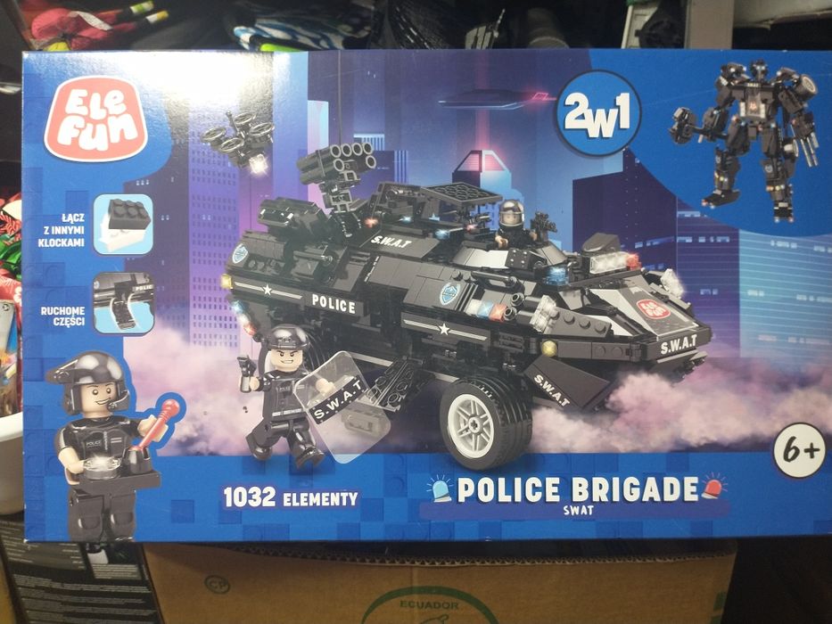 Nowy duży komplet klocków policja 2w1