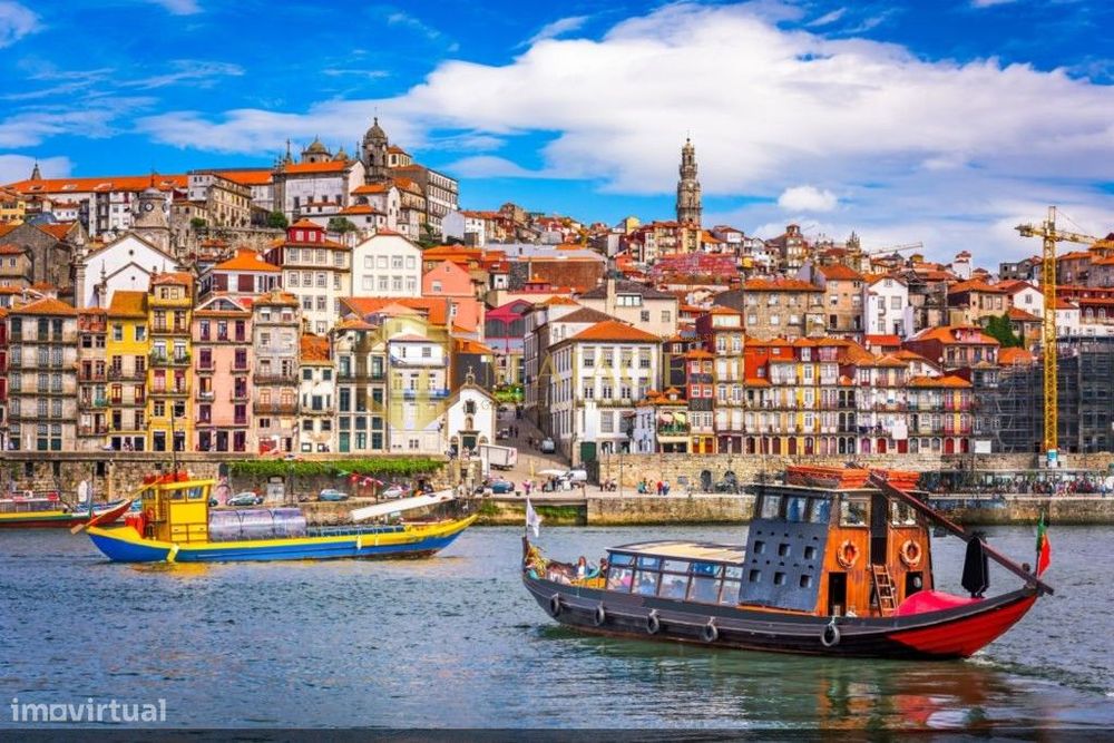 Terrenos no Porto e Gaia para construção em Altura