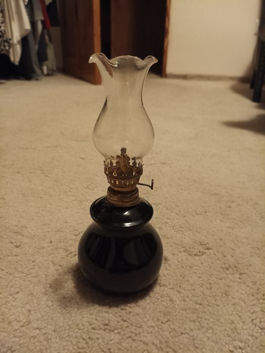 Witam sprzedam  starą naftową