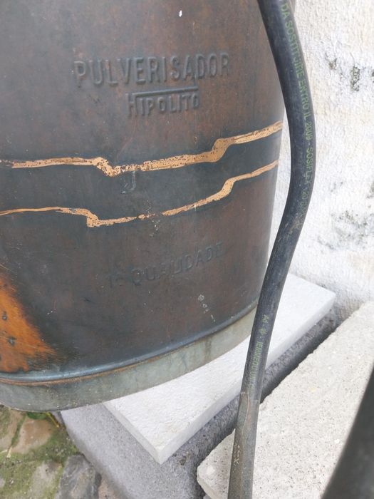 Vendo pulverizador em cobre marca Hipólito