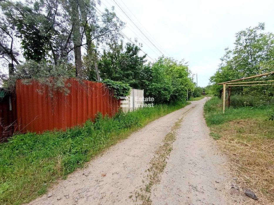 У продажу дачна ділянка 6 соток по вул. Марії Кисляк