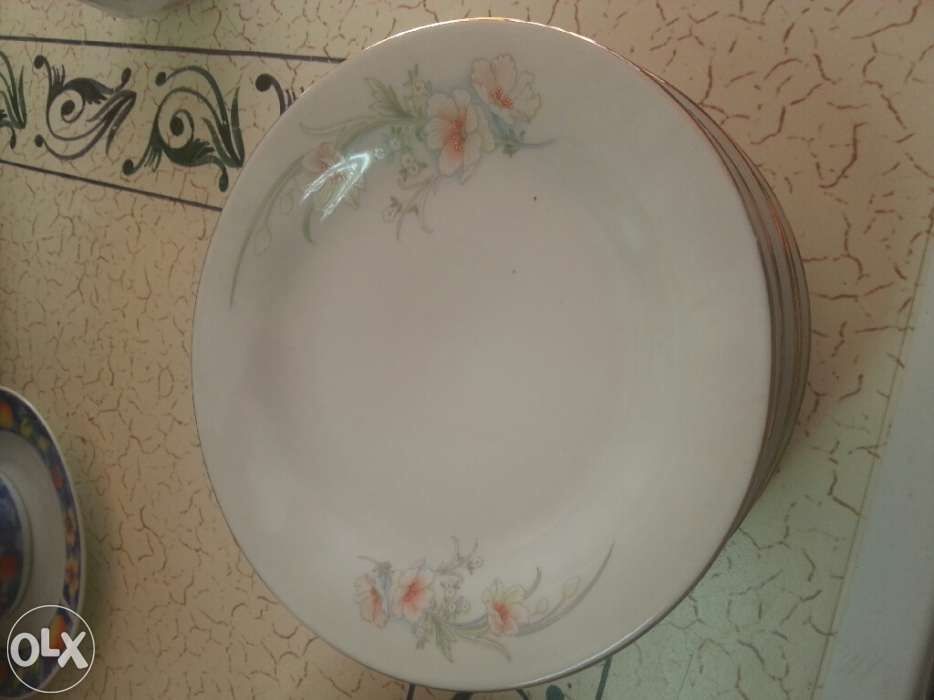 Dinnerware Set64740596133891124