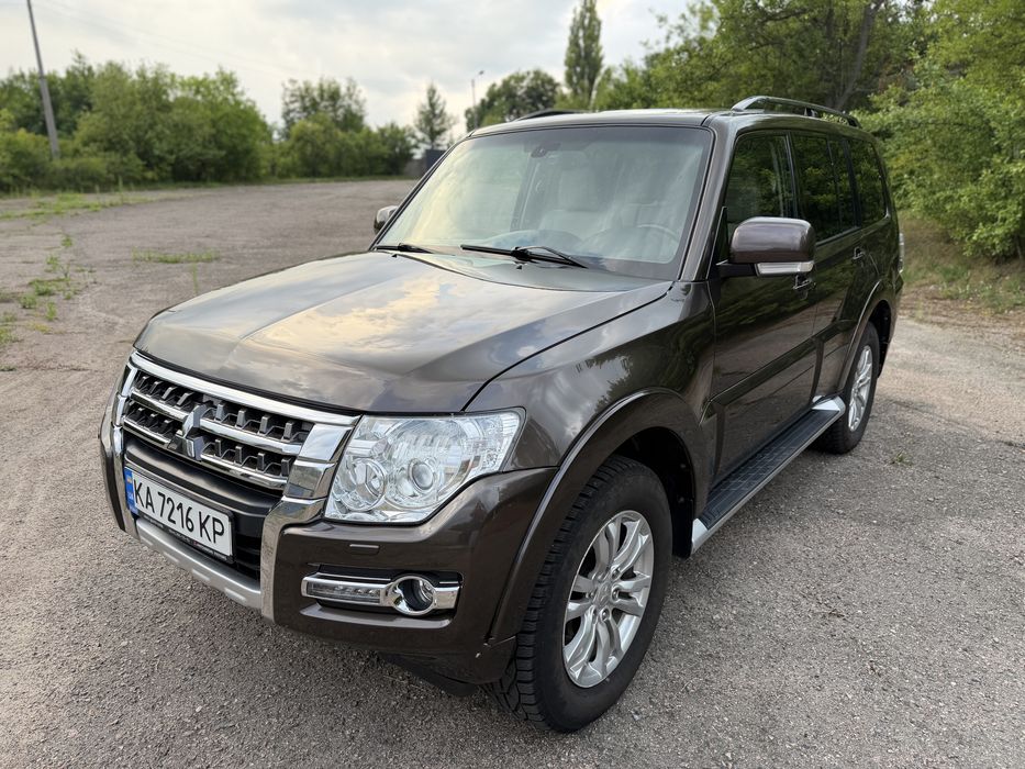 Mitsubishi Pajero  Wagon