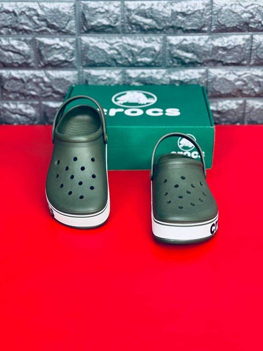 Crocs хаки женские мягкие поведневные тапки кроксы легкие шлепки кроксы жіночі топ предложение на лето