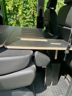 Łóżko do busa, zabudowa kempingowa, mini kamper caddy