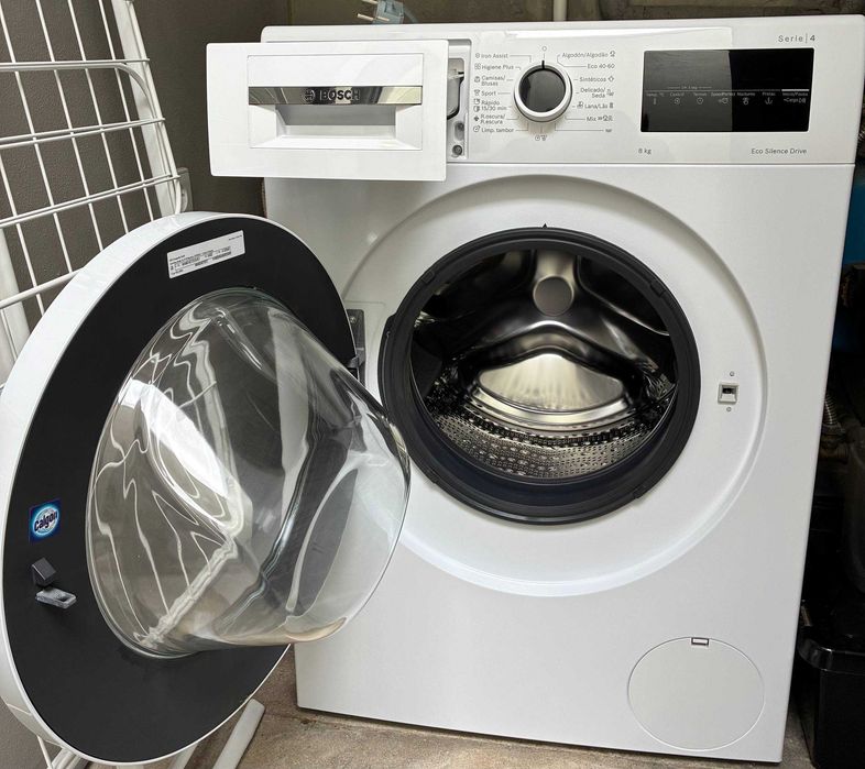 Máquina de lavar roupa Bosch Serie 4 WAN24272ES em excelente estado