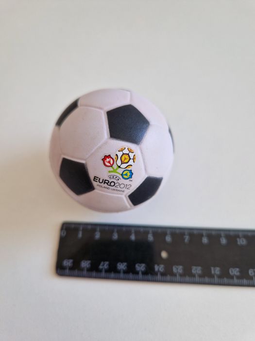 Сувенірний футбольний матч Euro 2012