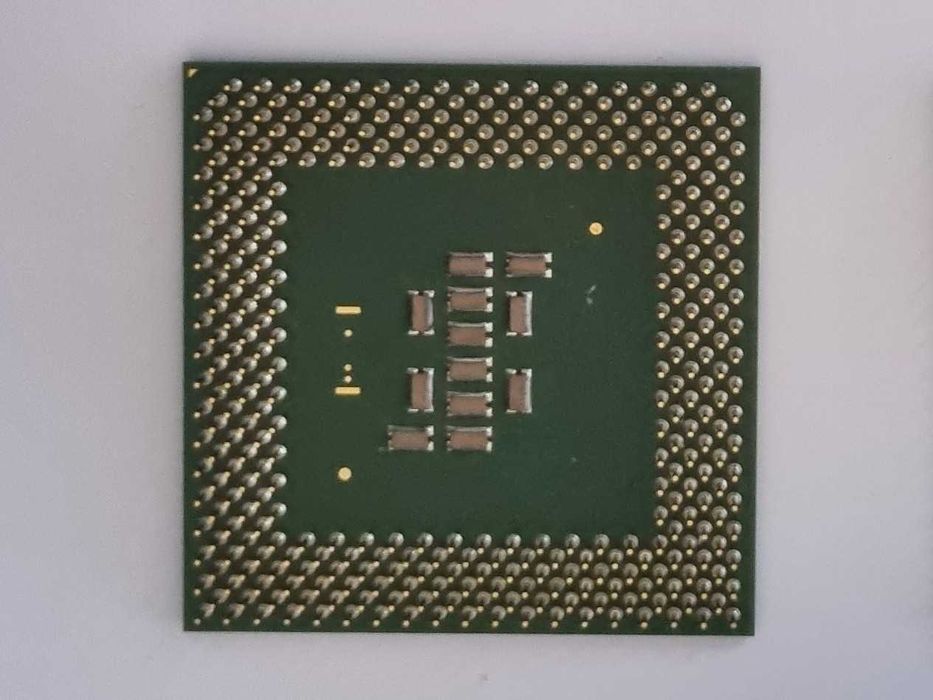Vintage Processor - Intel Pentium III 1000 MHz - 200164585055681923121