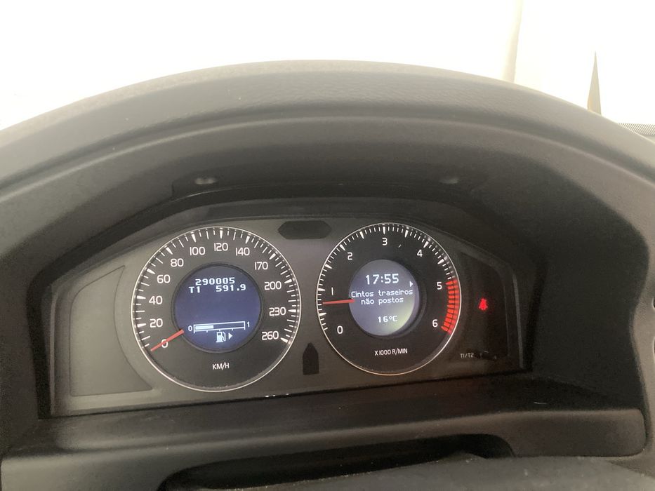 Volvo V70 d5 em bom estado