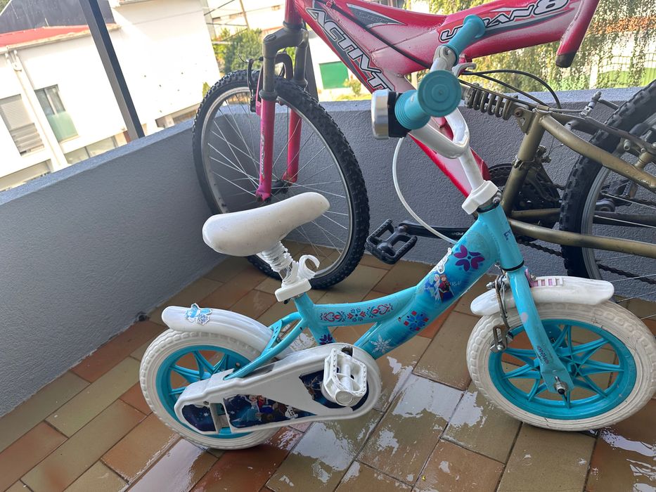 Kit bicicleta para adulto e criança