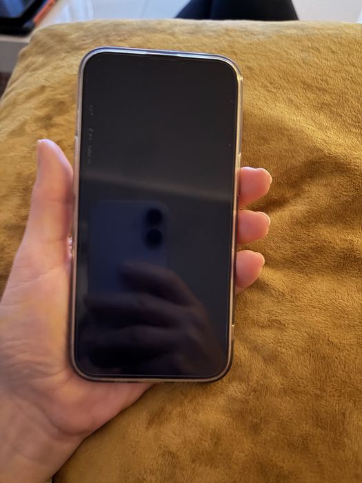 Iphone 13  Różowy