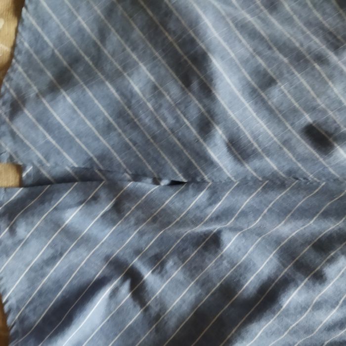 Vendo saia midi azul