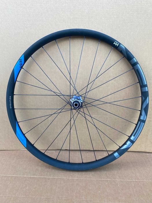 Tylne koło DT SWISS NewMen EG35 27,5'' Shimano 12s microspline [KŁ-8]