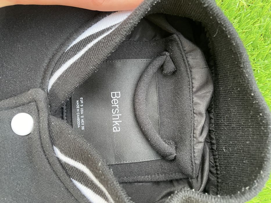 BERSHKA BALLER BOOMER JACKET