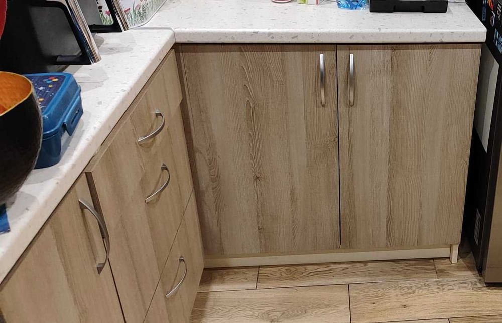 Komplet szafek kuchennych dąb Sonoma z blatem nakrapiana biel