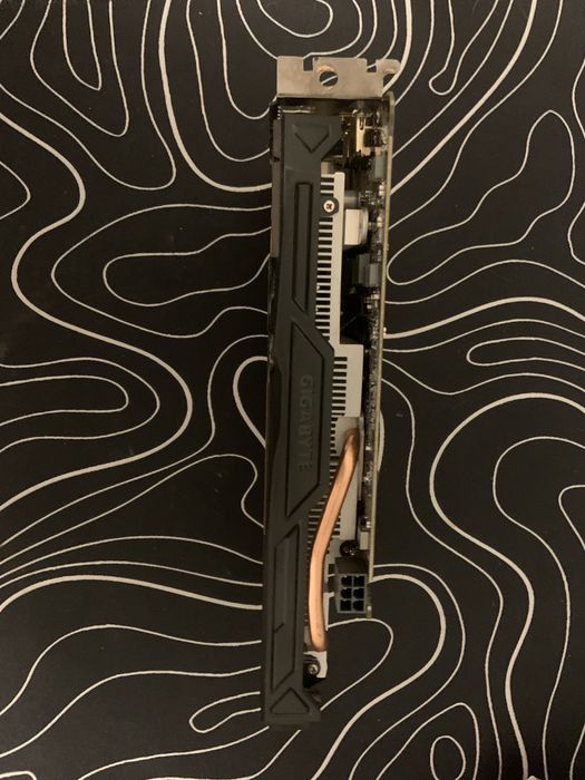 Продам відеокарту gtx 1060 3gb не дає картинку.