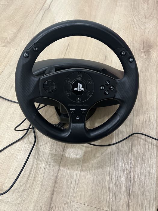 Volante Playstation thrustmaster
