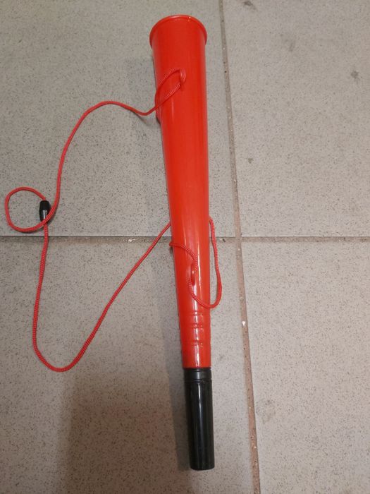 Wuwuzele, trąbki kibica- 20 sztuk