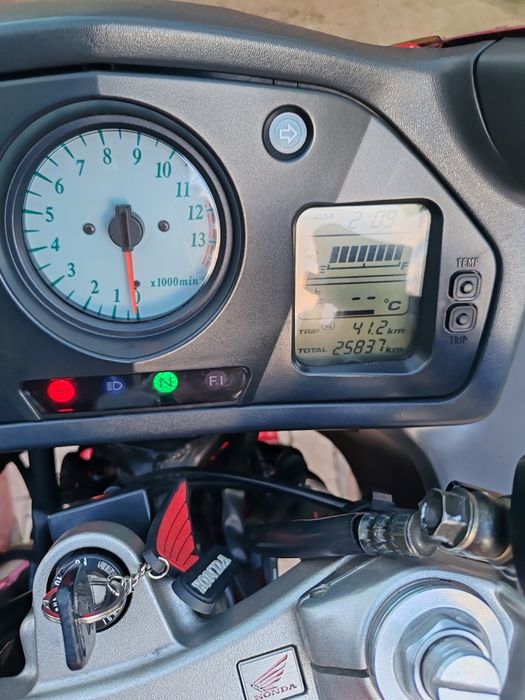 Honda vfr 800fi super stan