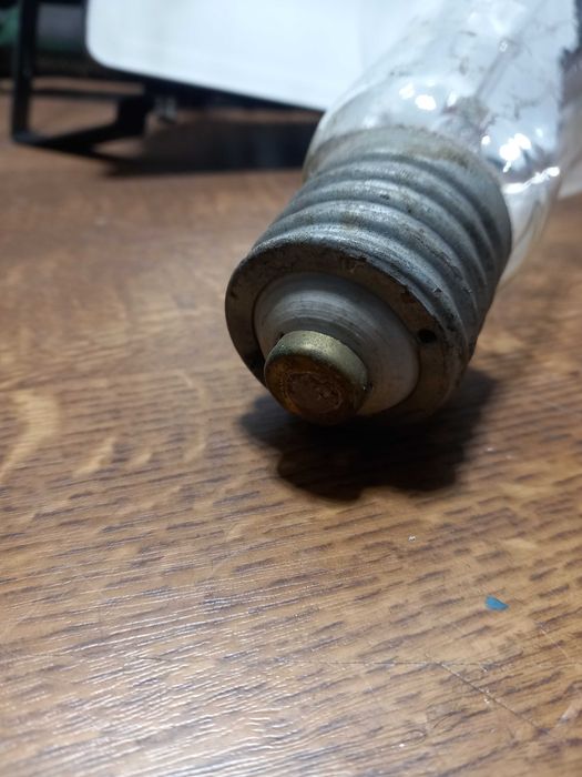 Lampa retro dobra do podkreślenia miejsca