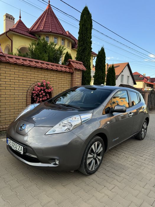 Nissan Leaf Франція